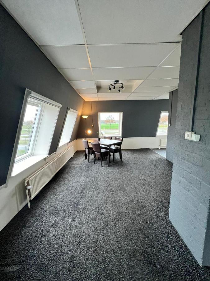 Hotel De Raket Rogat Екстер'єр фото